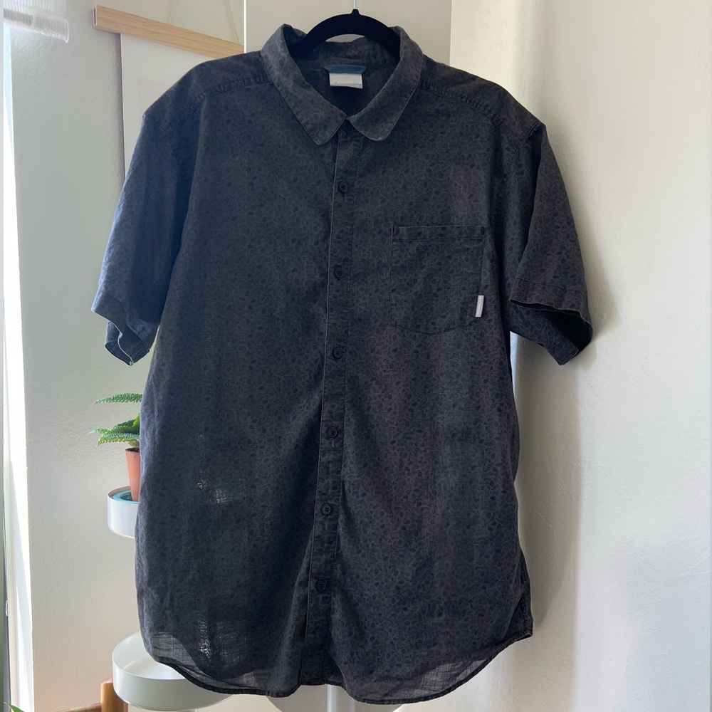 Columbia Light Weight Short Sleeve Button Down.
